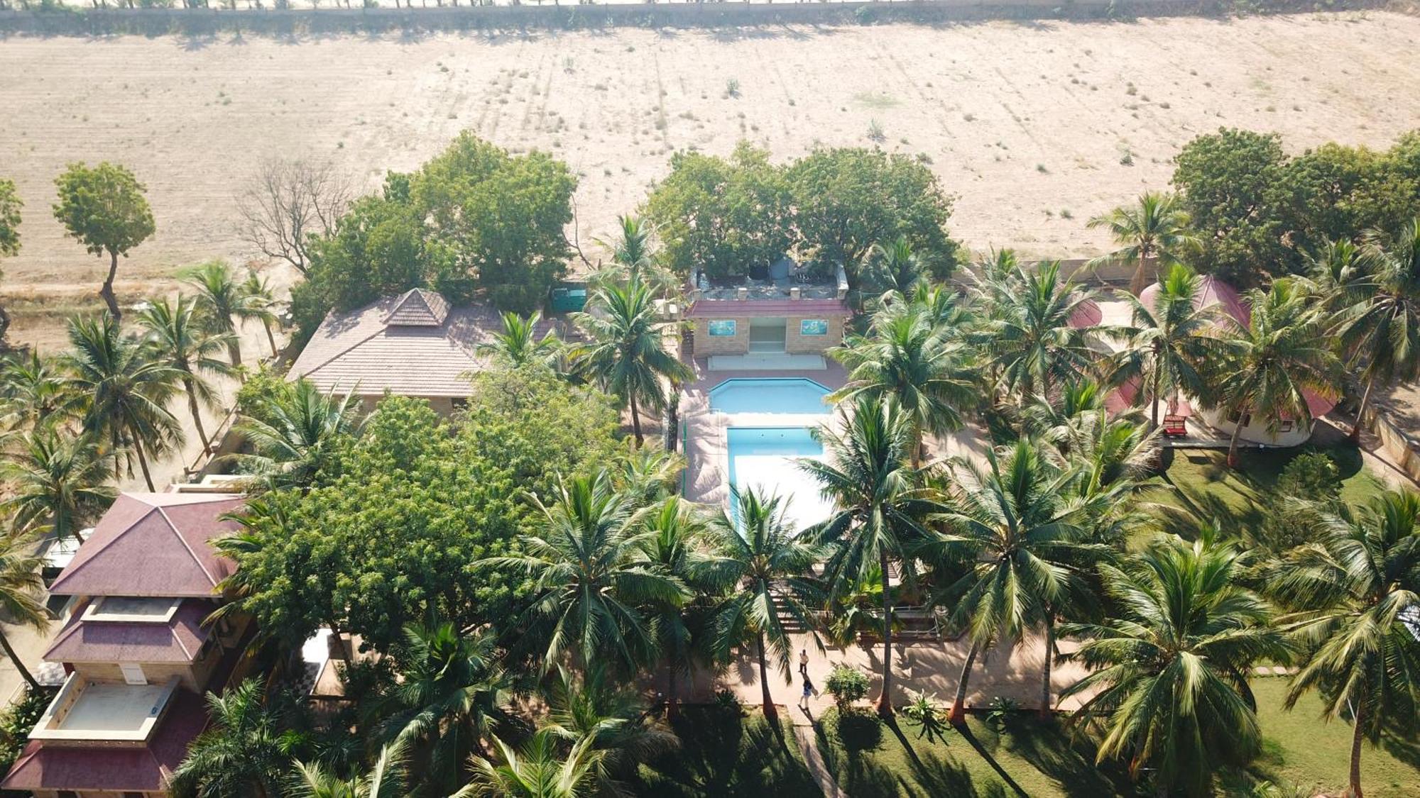 Stay Guru Resort Farm Villa Bhuj Exterior photo