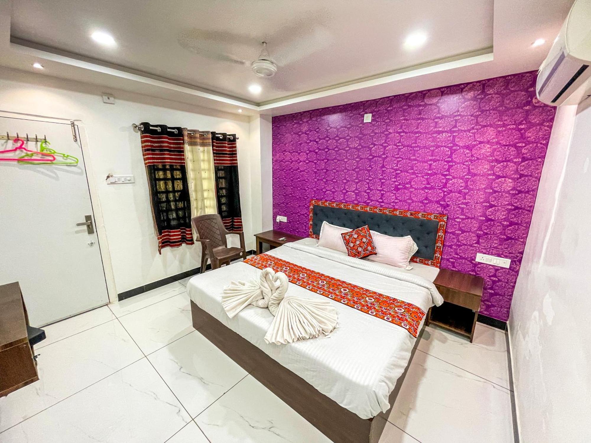 Stay Guru Resort Farm Villa Bhuj Exterior photo